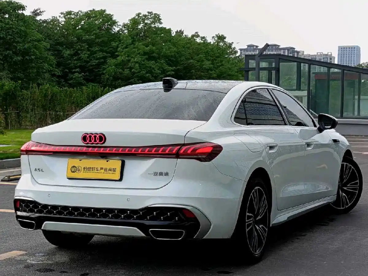 Audi A5L 2025 2.0T Navigation Edition фото 6