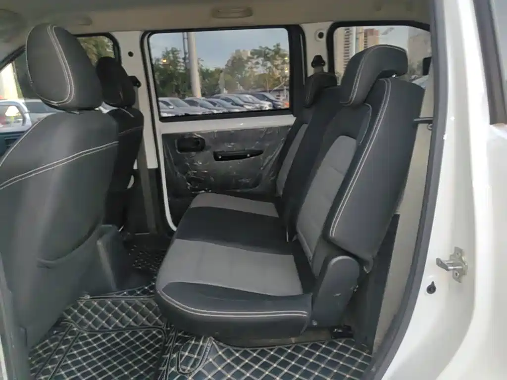 Wuling Motors Wuling Hongguang PLUS 2023 2019 1.5T Manual Standard 5-Seater