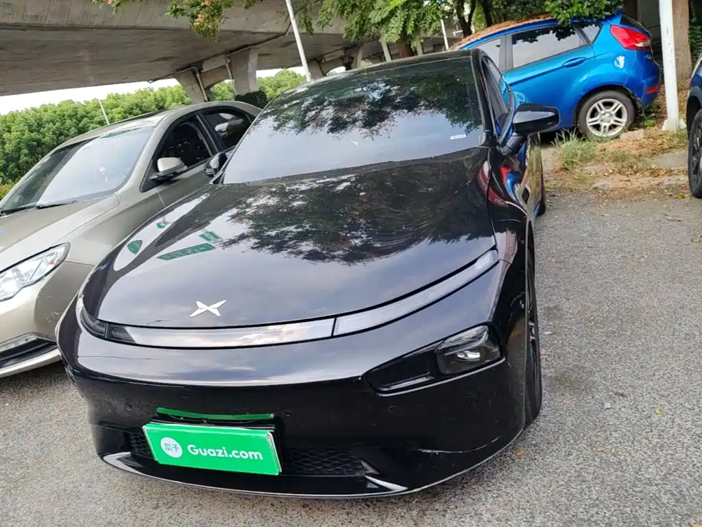 Фото 3 - XPeng P7