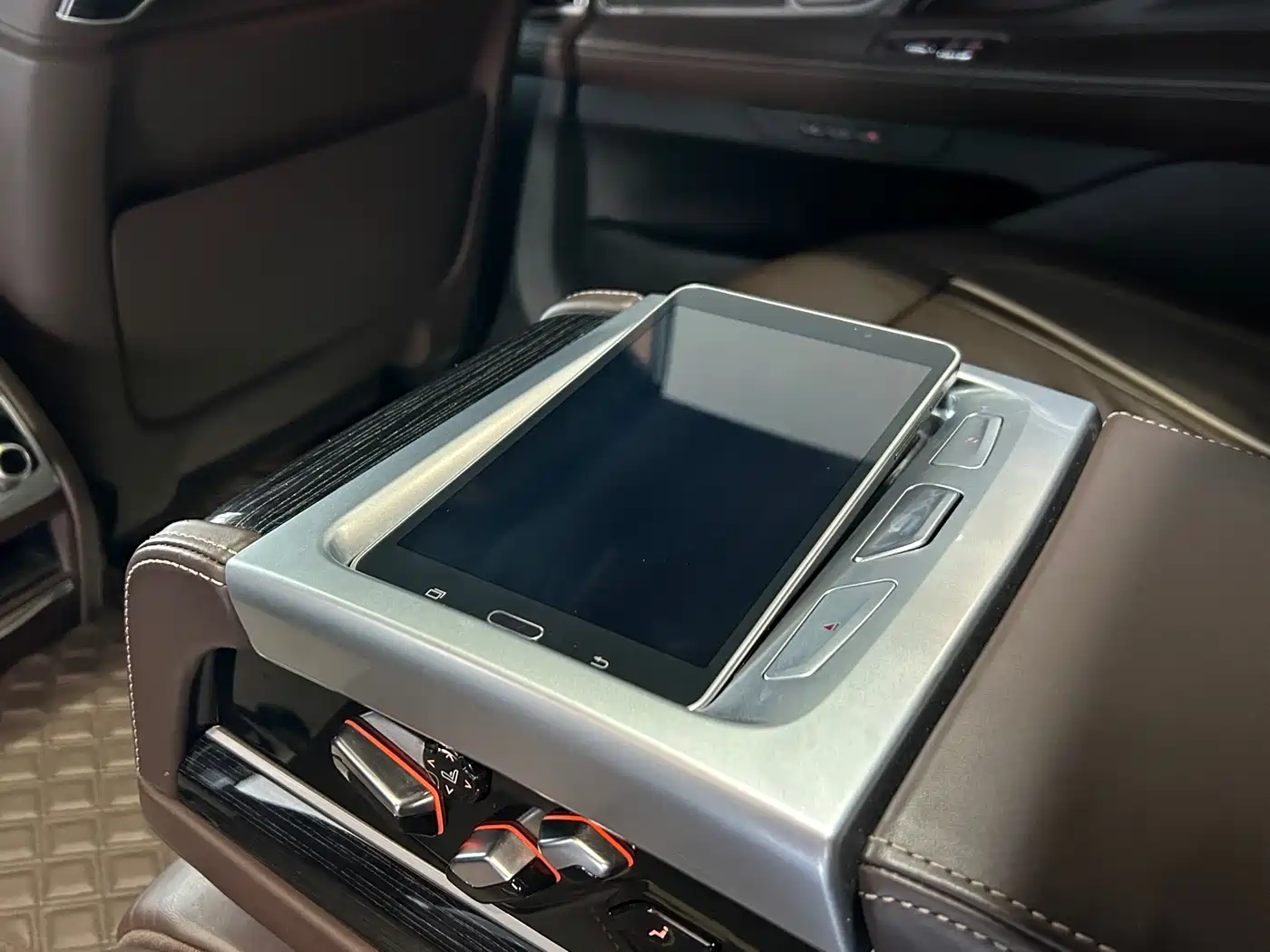 BMW 7 Series 2021 Model 730Li M Sport Package фото 23
