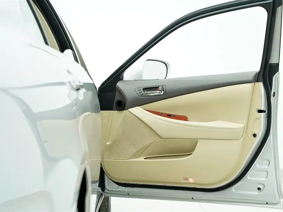 Lexus ES 2006 350 фото 28