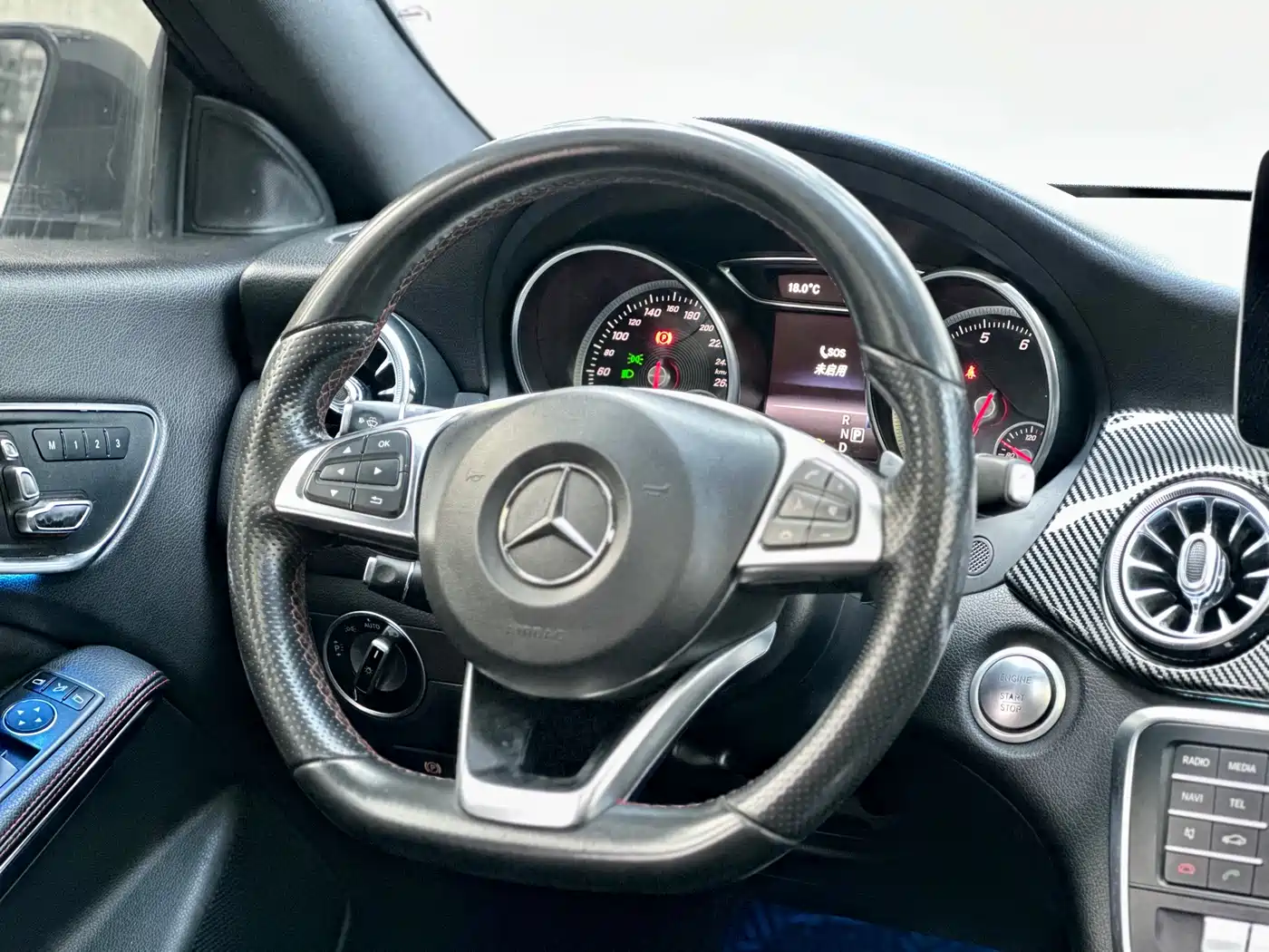 Mercedes-Benz CLA (Import) 2017 CLA 220 4MATIC фото 3