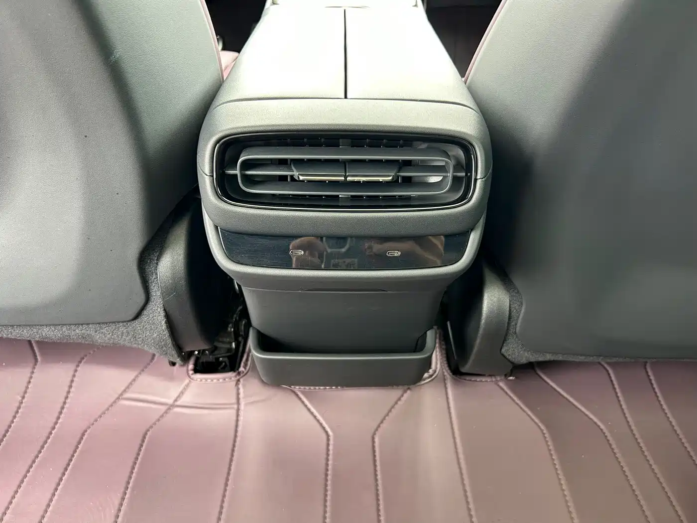 Xiaomi Auto Xiaomi SU7 2024 AWD Extended Range Advanced Smart Driving Max Edition фото 13