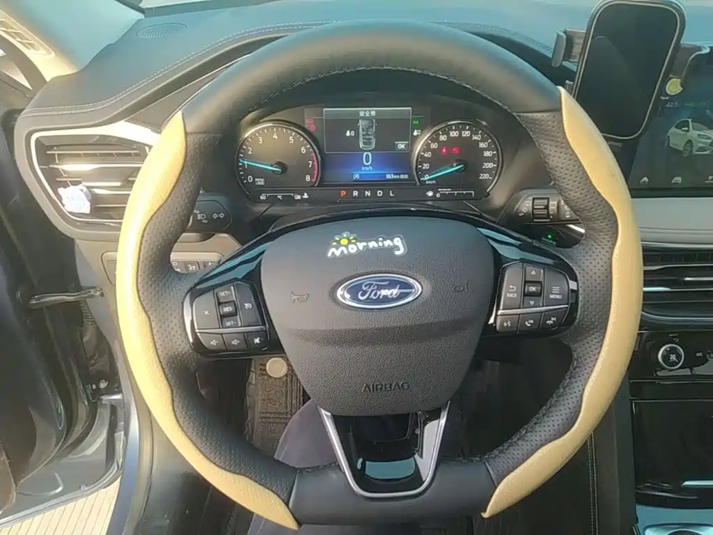 Ford Escape 2025 2024 Model EcoBoost 245 2WD Premium Edition