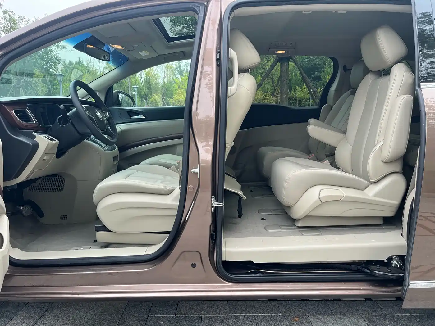 Buick GL8 2018 28T Luxury Model China VI фото 9