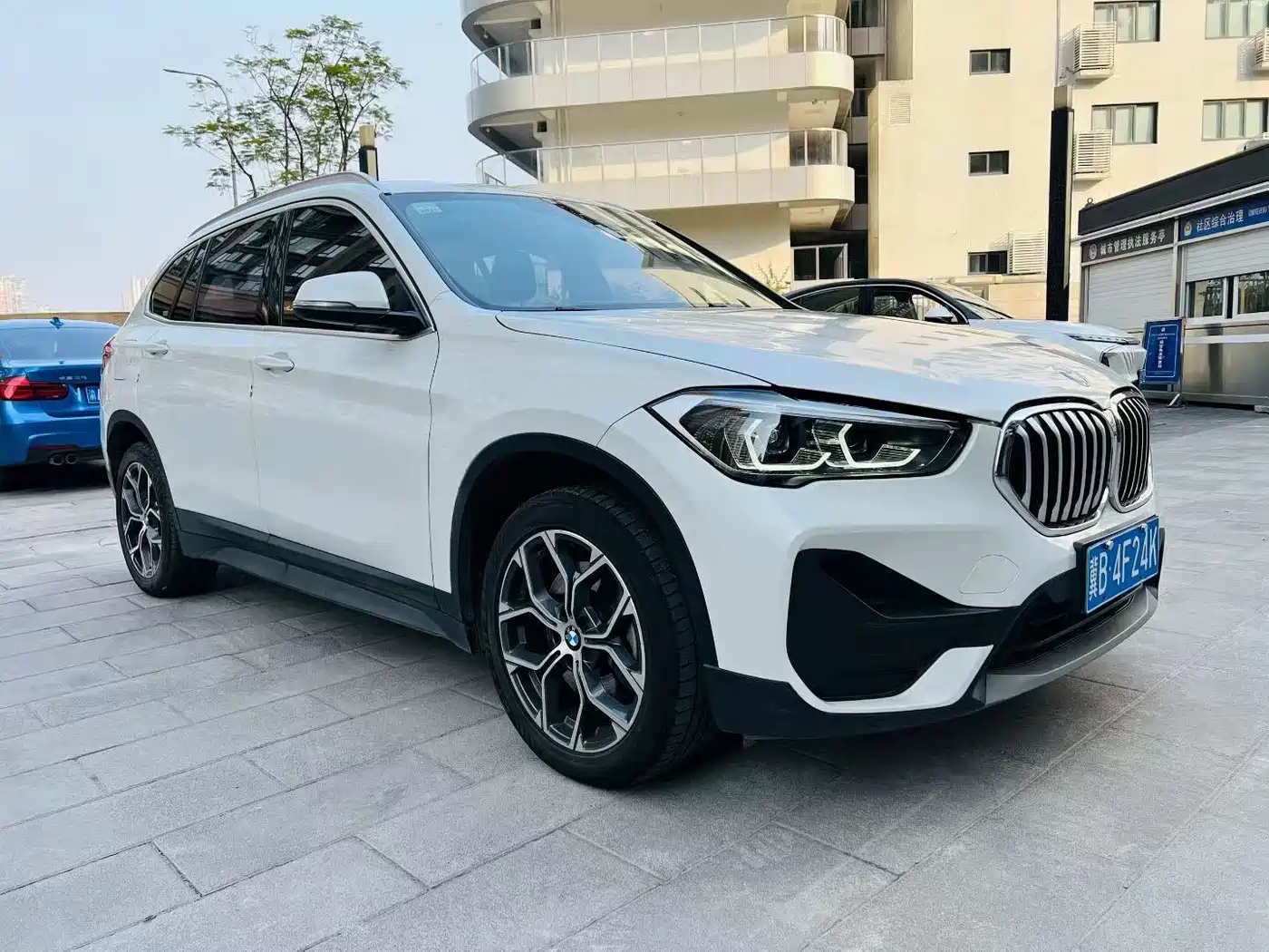 BMW X1