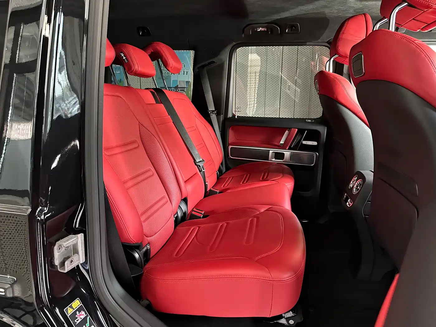 Mercedes-Benz G-Class 2024 G 500 фото 12