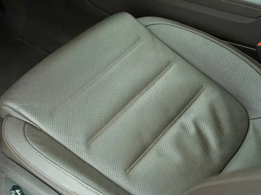 Фото 11 - Volkswagen Touareg