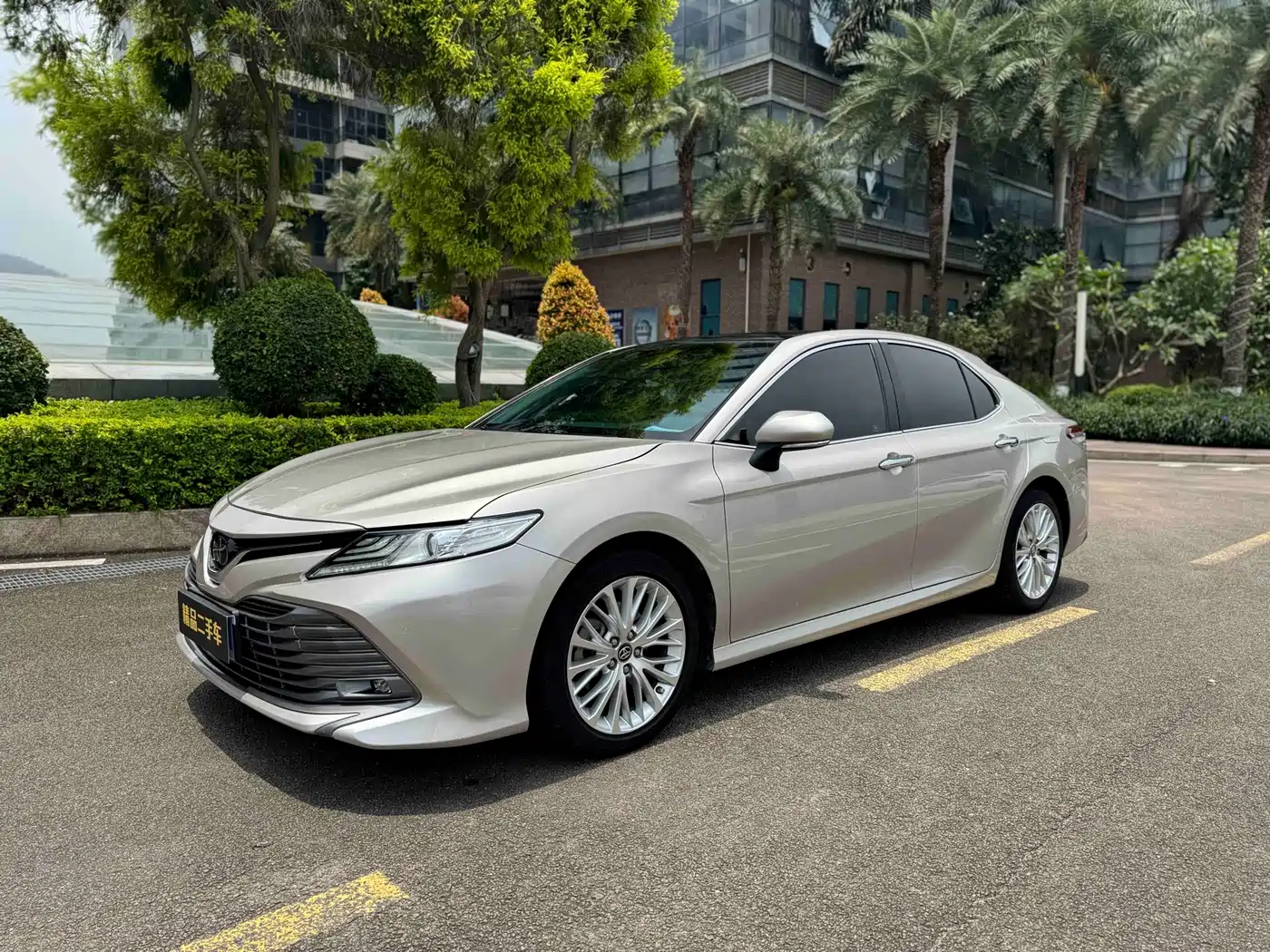 Toyota Camry 2019 2.5G Luxury (China V)