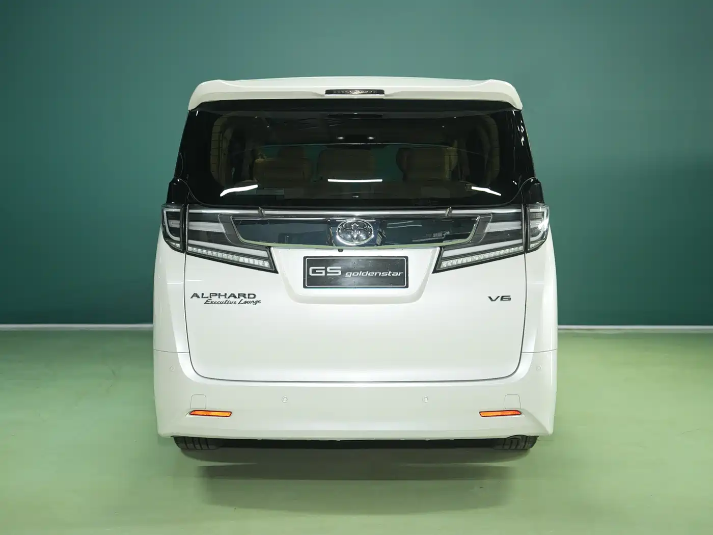 Toyota Alphard 2018 3.5L Premium фото 5
