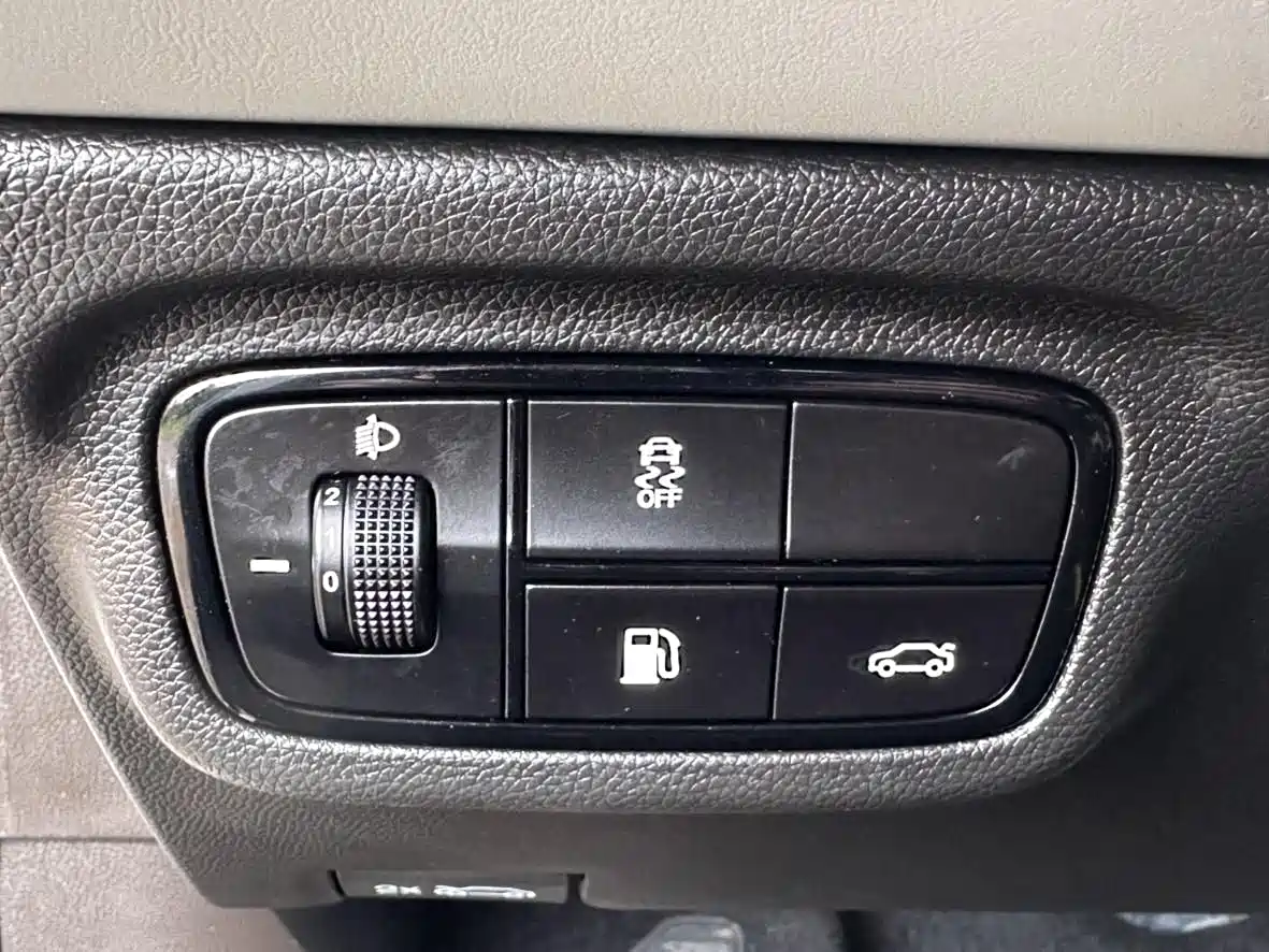 GAC Trumpchi Trumpchi Emkoo 2023 270T DCT J16 Edition фото 15
