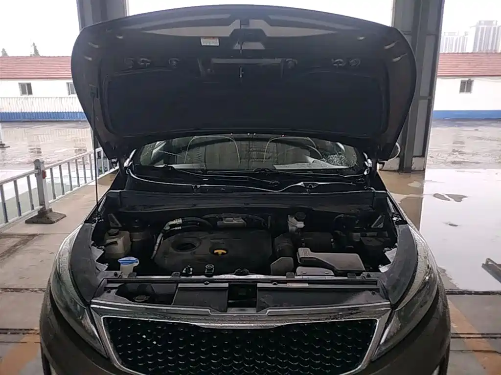 Kia Sportage 2016 2.0L Manual 2WD GL фото 20