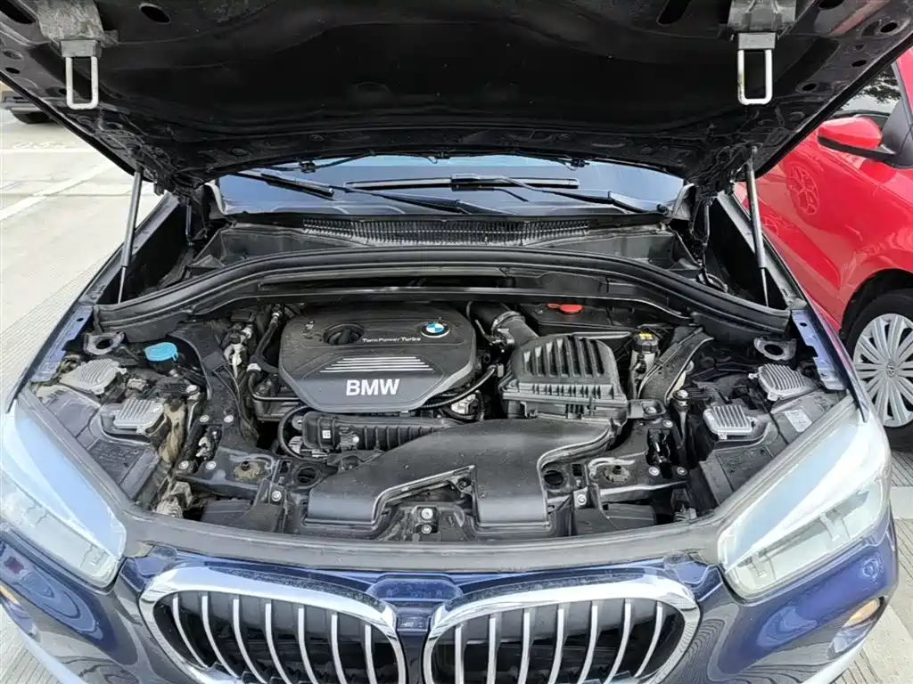 BMW X1 2018 sDrive18Li Premium Model фото 20