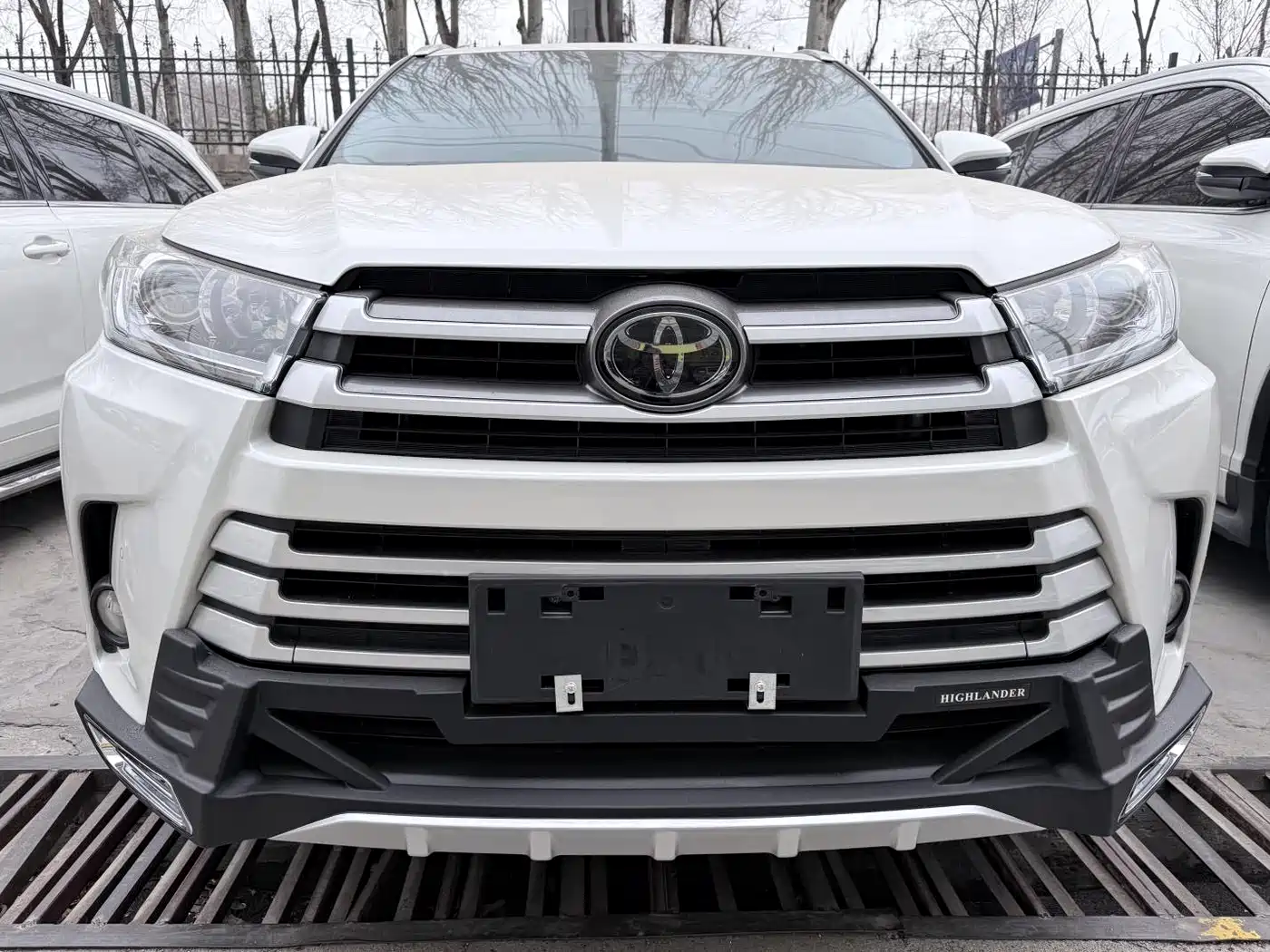 Toyota Highlander 2018 2.0T 4WD Luxury 7-seater China VI фото 2