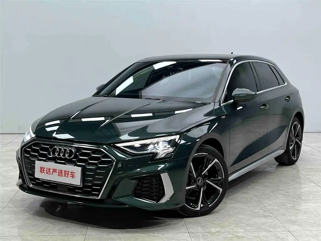 Audi A3 2023 Facelift Sportback 35 TFSI Fashion Sport фото 2