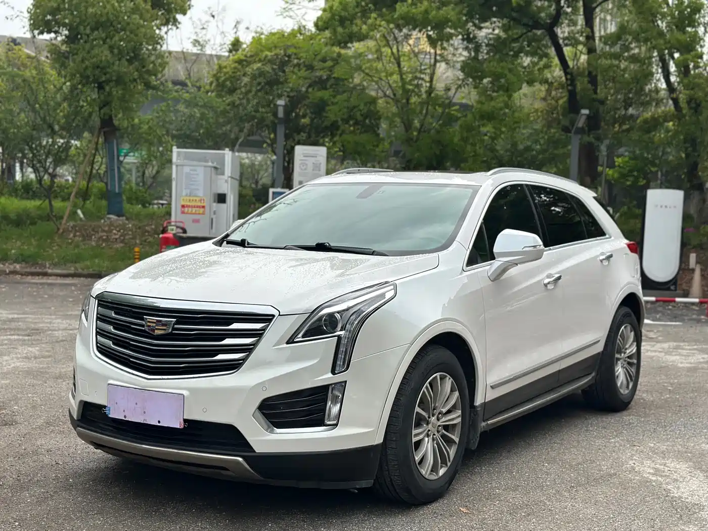 Cadillac XT5 2016 2016 25T Luxury Model