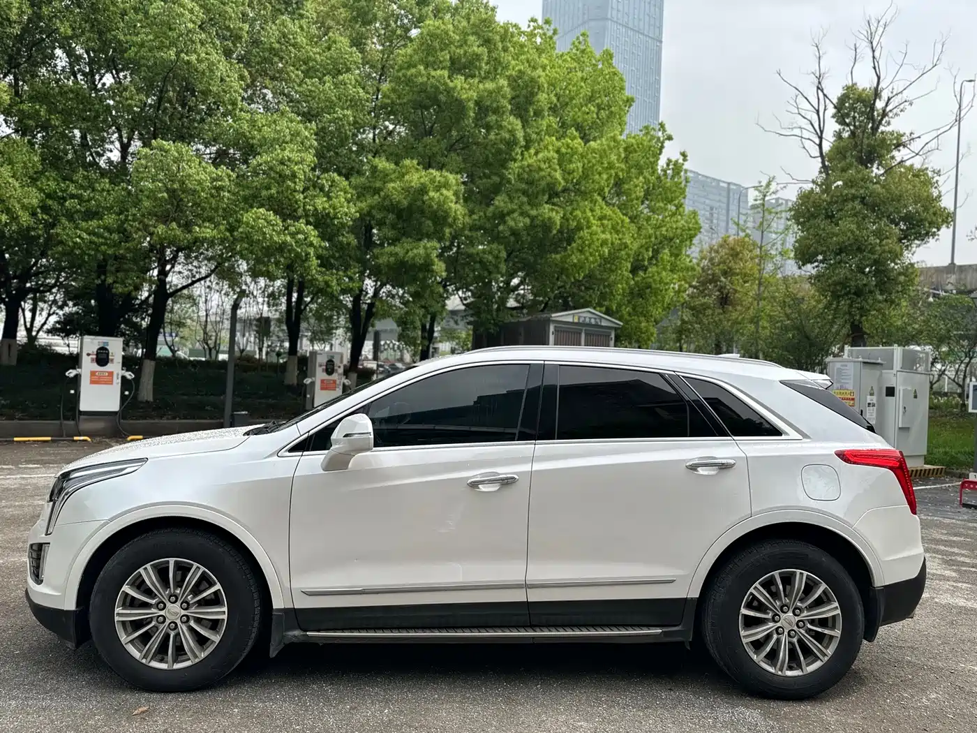 Cadillac XT5 2016 2016 25T Luxury Model