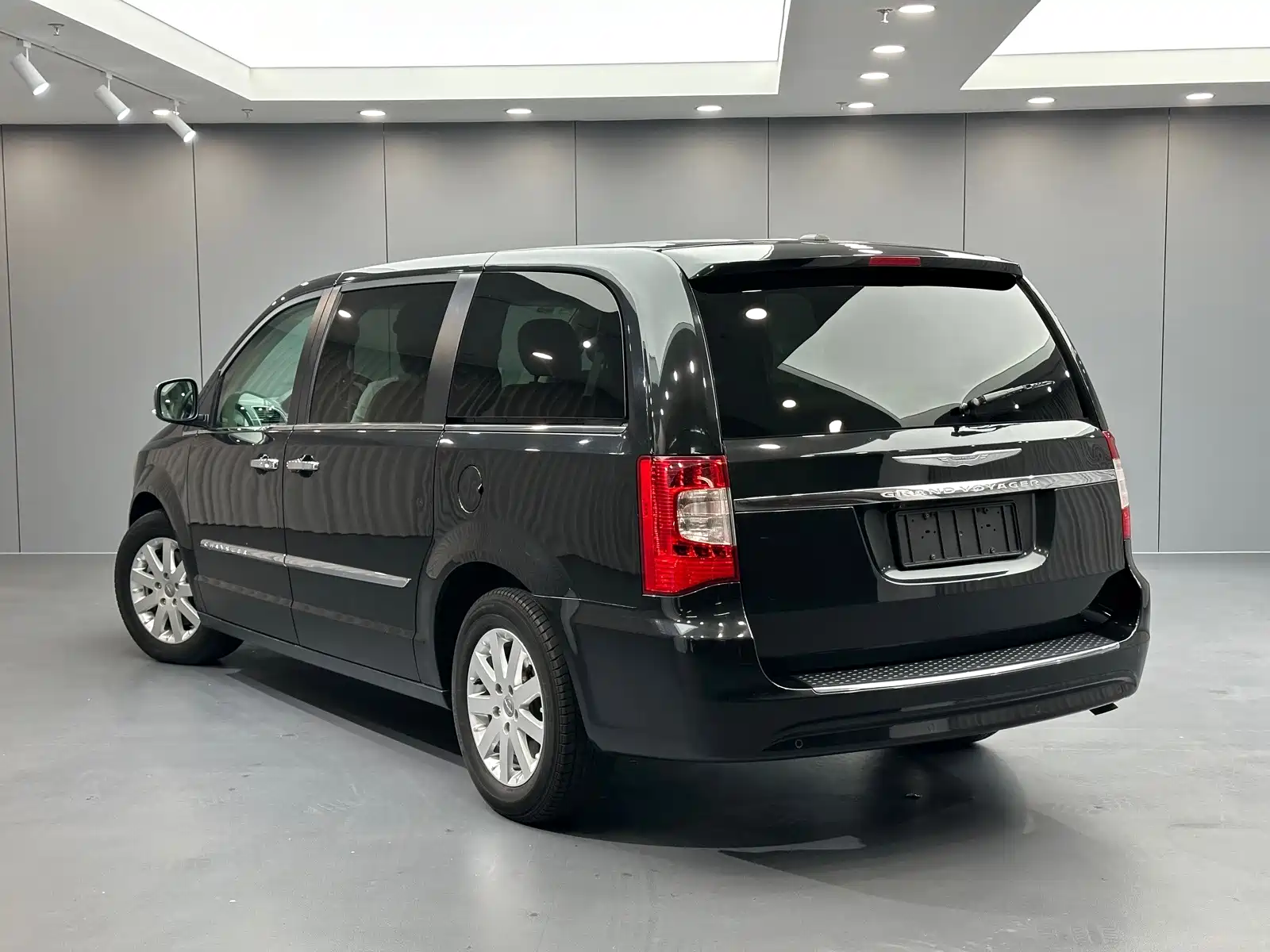 Фото 6 - Chrysler Pacifica