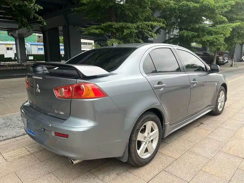Mitsubishi Lancer EX 2010 2010 Fashion Edition 1.8L CVT Comfort