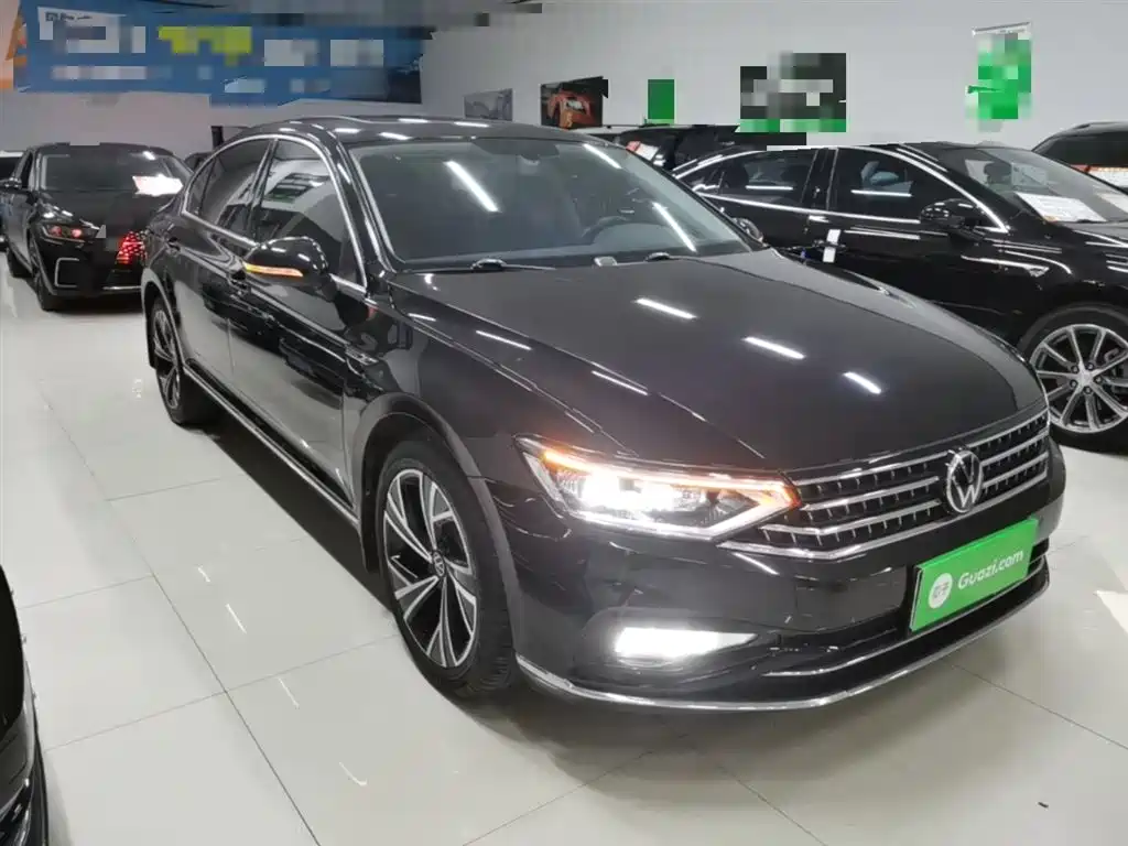 Volkswagen Magotan 2020 330TSI DSG Luxury фото 4