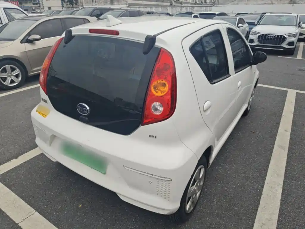 BYD e1 2020 2020 Smart Comfort