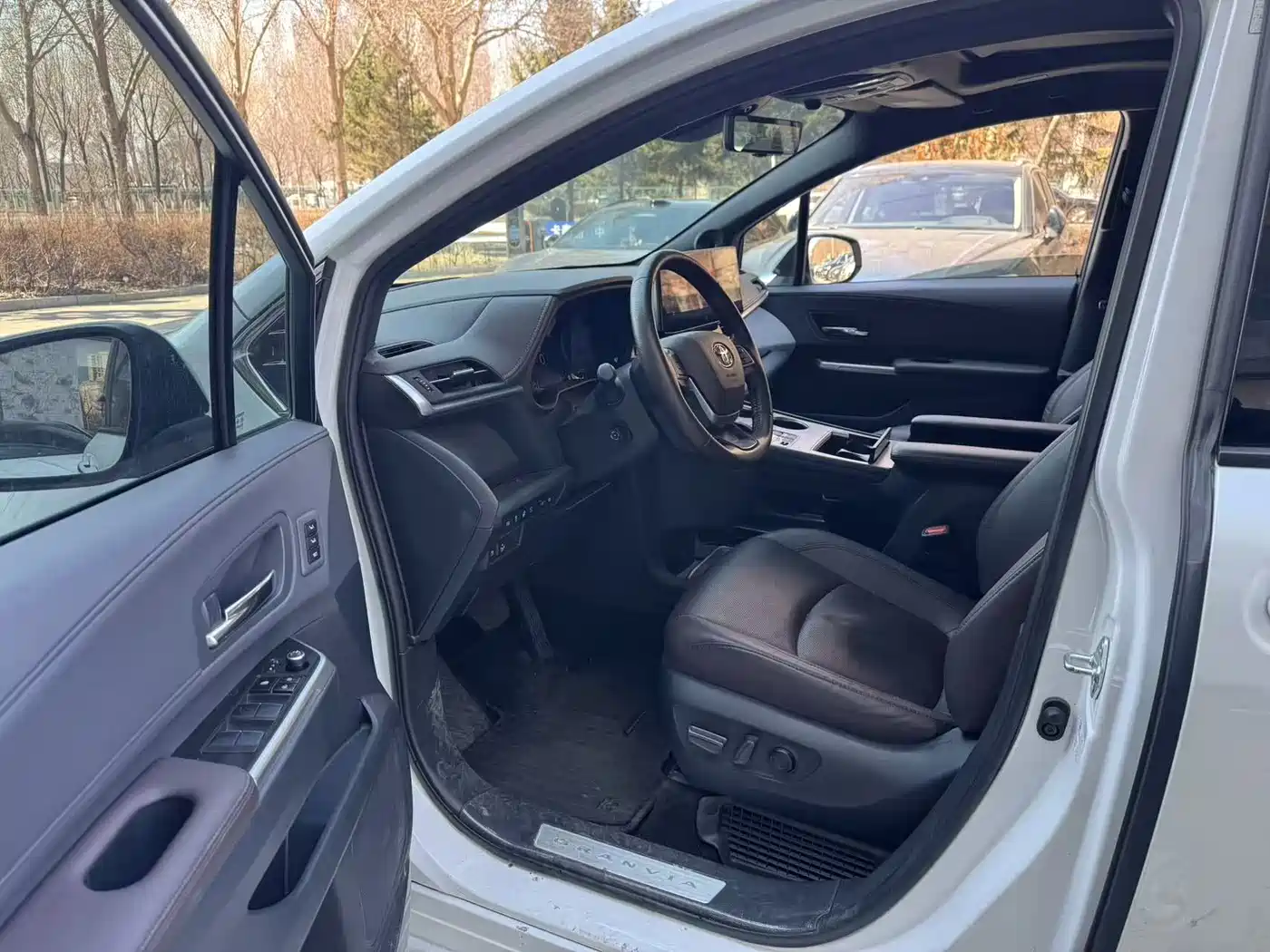 TOYOTA GREVIA