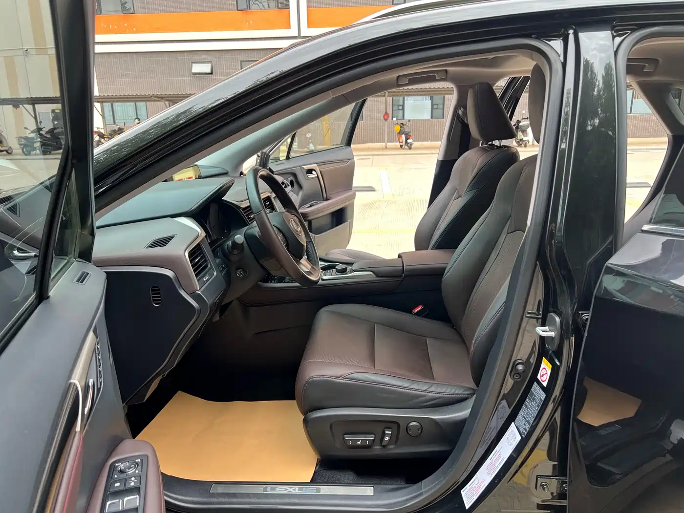 Lexus RX 2016 300 2WD Comfort Edition China V фото 6