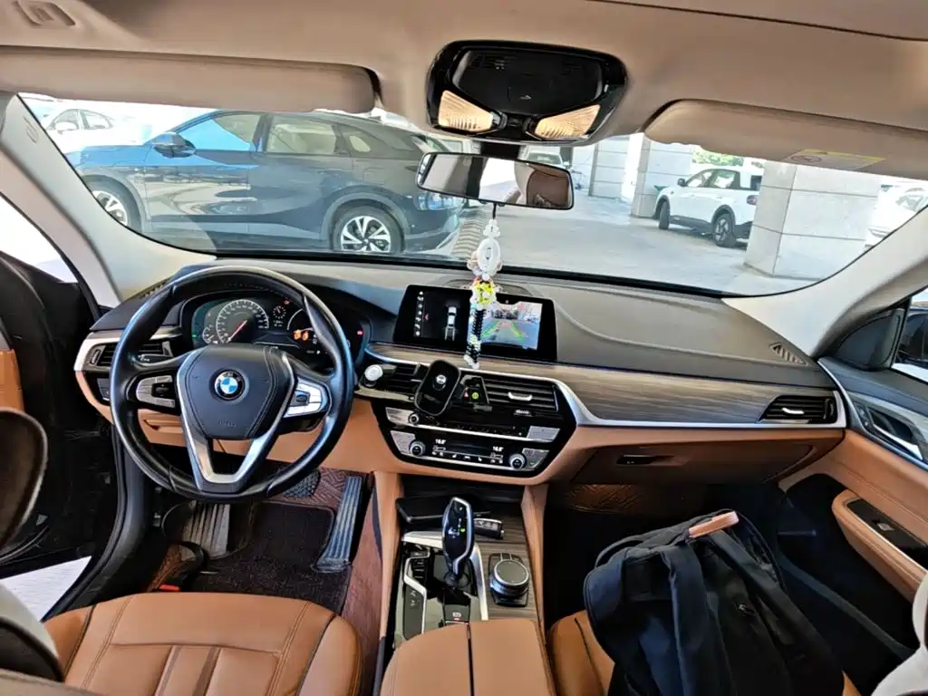 Фото 10 - BMW 6 Series GT