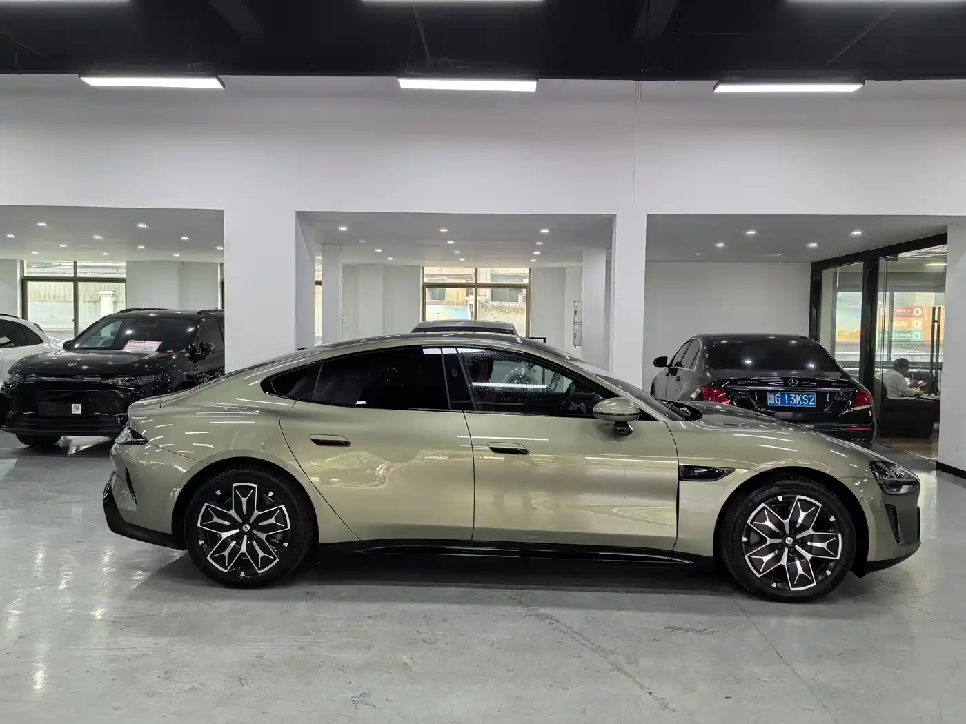 XIAOMI CAR XIAOMI SU7