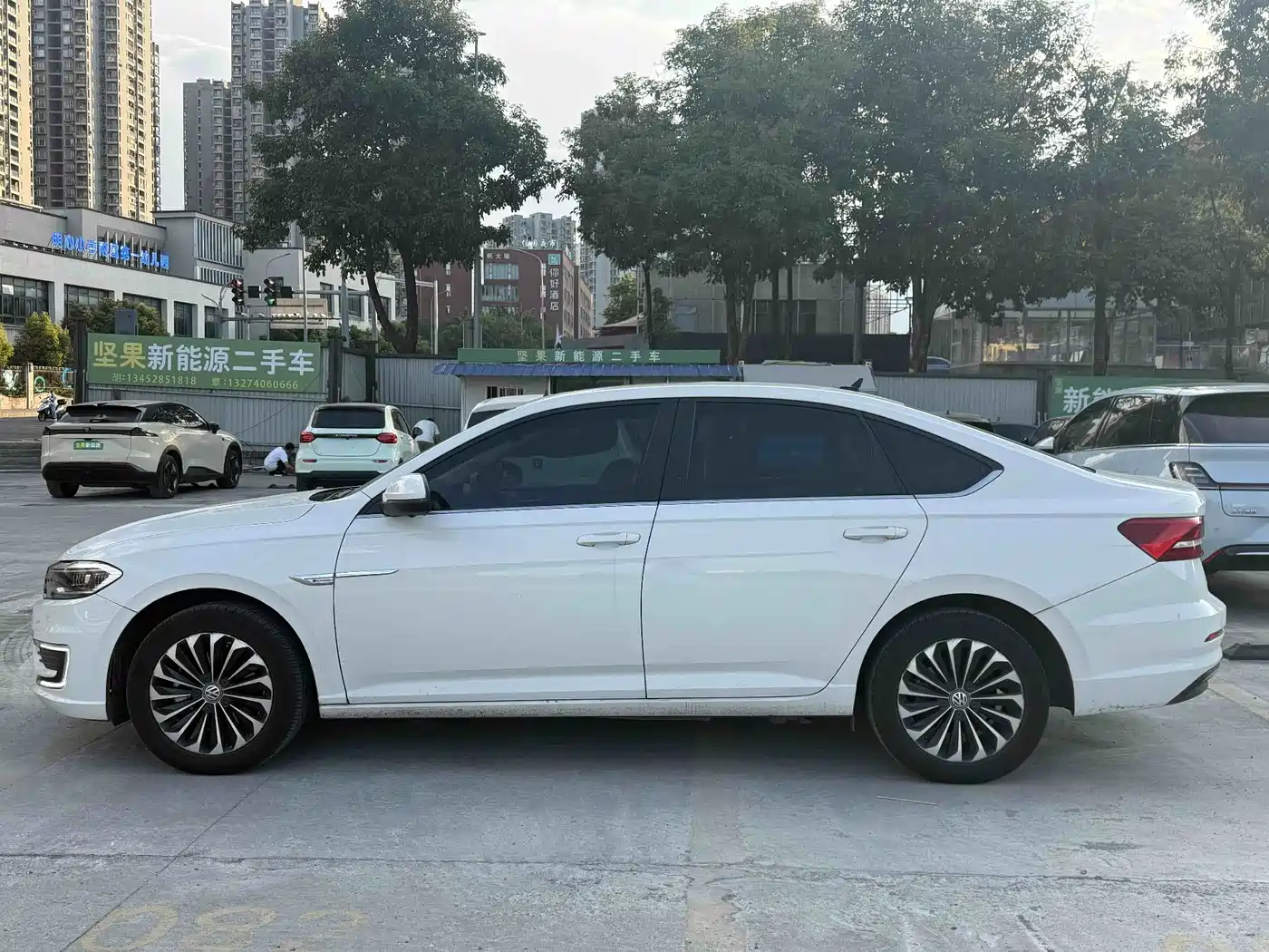 Volkswagen VW Lavida EV 2020 2019 Premium Edition