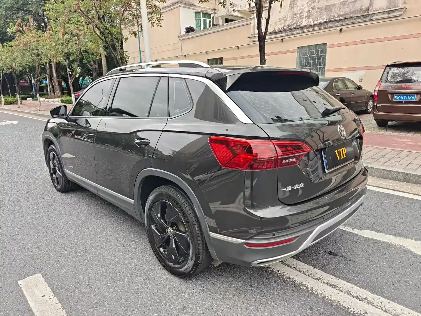 Volkswagen Tayron 2019 330TSI 2WD Luxury China VI фото 4