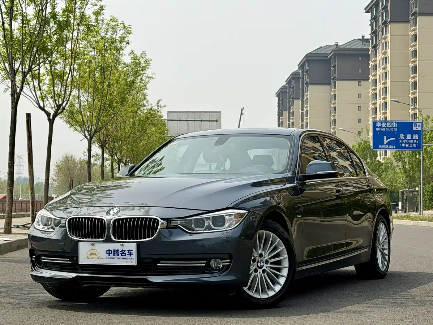 BMW 3 Series 2013 320Li Luxury Design Package
