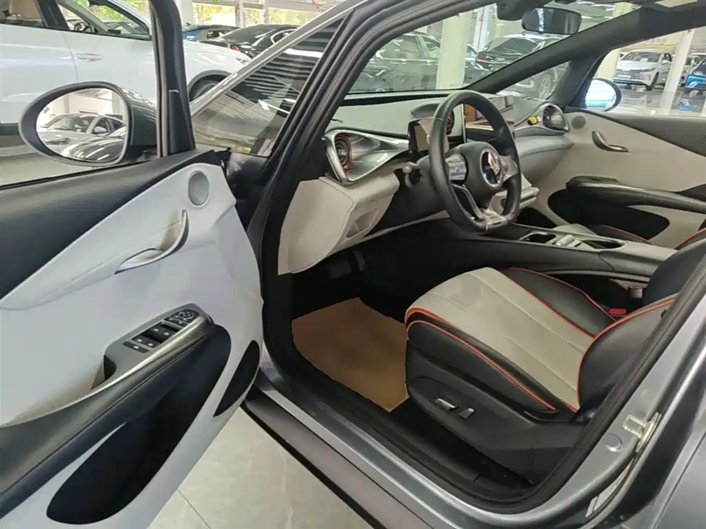 BYD Dolphin 2021 Model 405km Fashion Edition фото 16