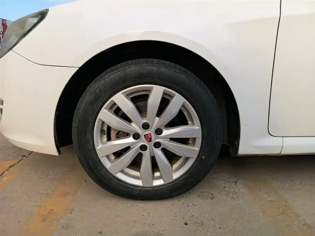 Roewe 350 2016 2015 Model 1.5L Manual Luxury Sunroof Edition