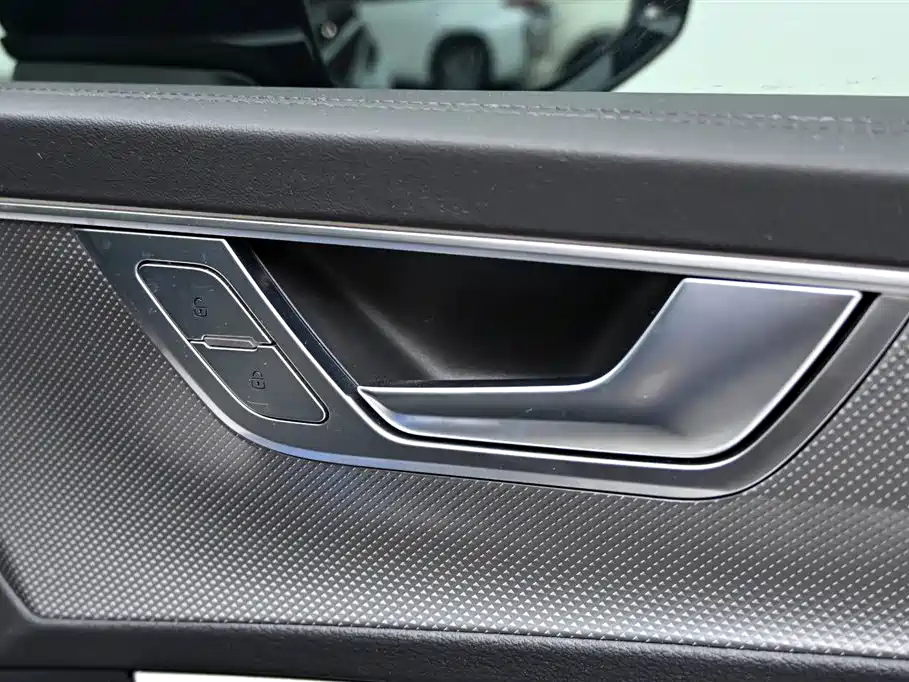 Audi A6L 2023 40 TFSI Luxury Dynamic фото 27