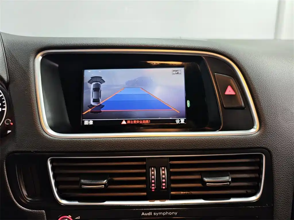 Audi Q5 2018 2017 Plus 40 TFSI Technology