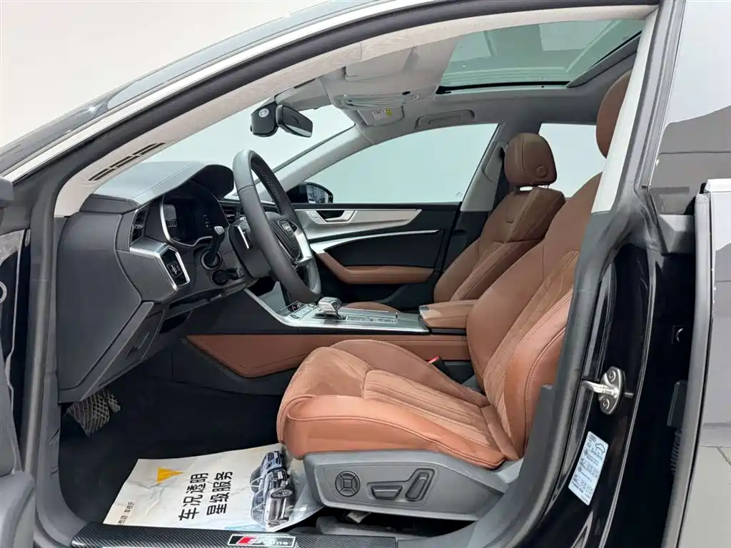 Audi A7L 2024 45 TFSI Luxury фото 15