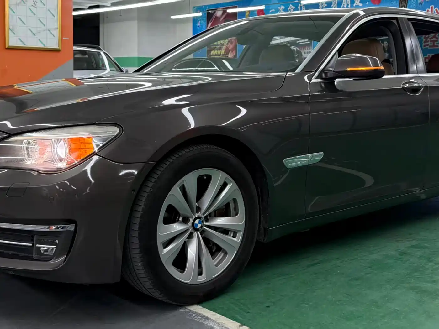 BMW 7 Series 2013 Model 730Li Luxury фото 2