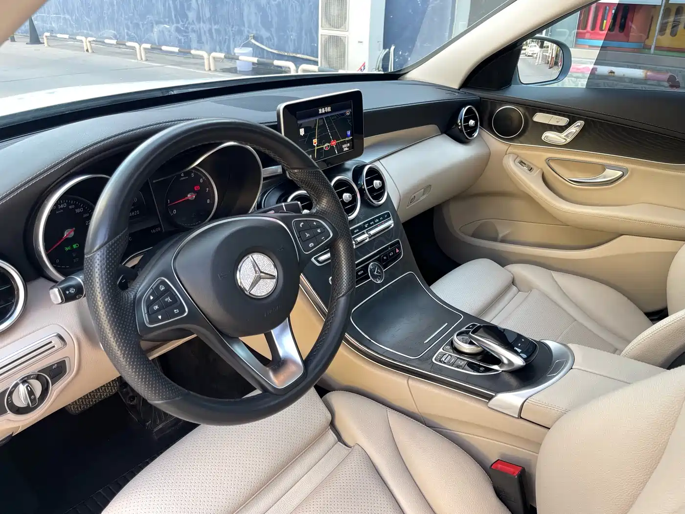 Mercedes-Benz C-Class 2017 C 200 L 4MATIC Sport фото 12