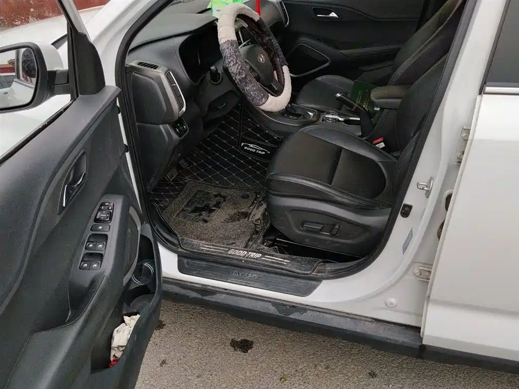 Hyundai Beijing Hyundai ix35 2019 2.0L Automatic 2WD Zhiyong·Enjoy China V фото 14