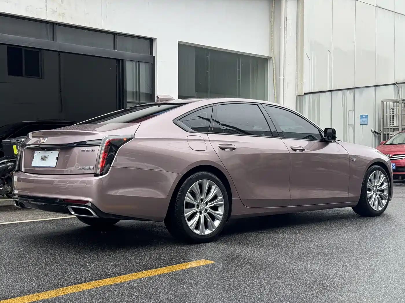 CADILLAC CT6