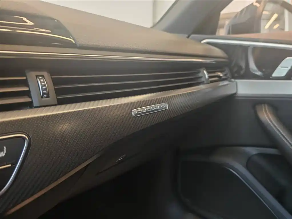 Audi A4L 2024 40 TFSI quattro RS Kit Speed Edition фото 6