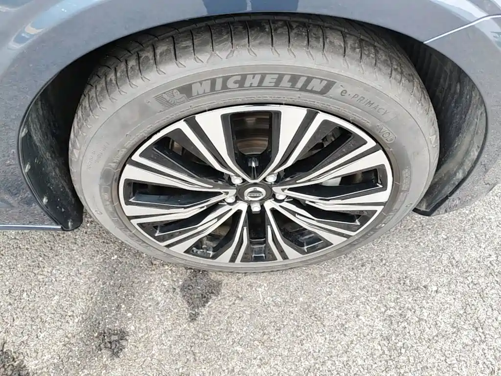 Фото 12 - Volvo S60