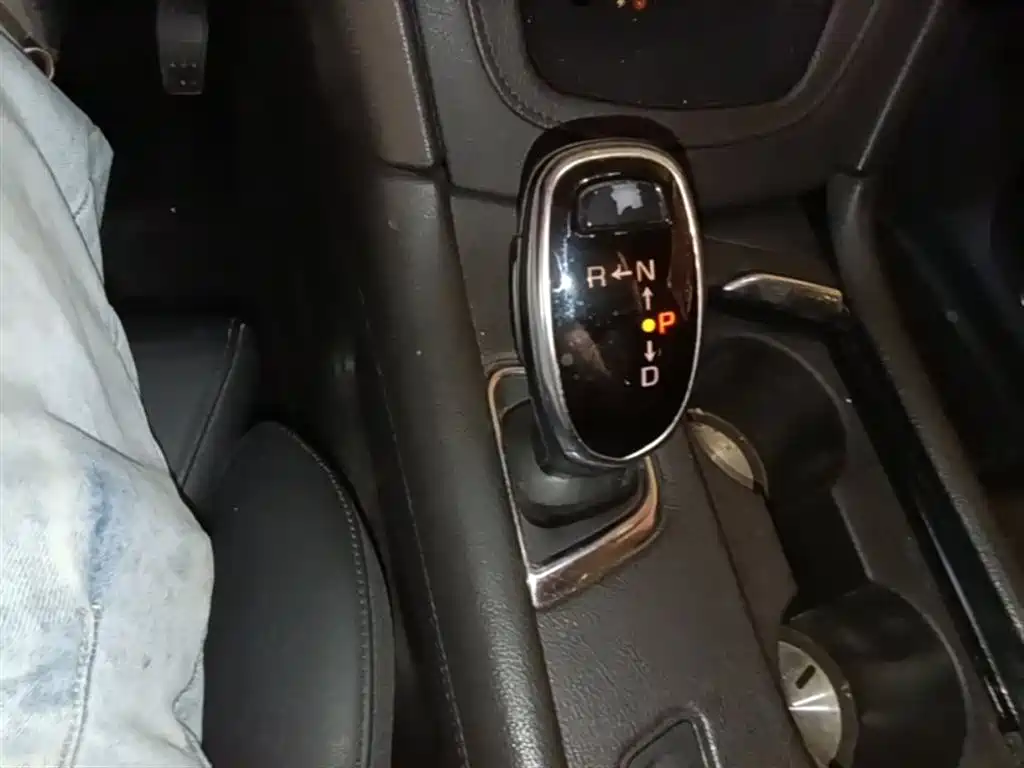 Cadillac XT5 2016 28T AWD Luxury Model фото 14