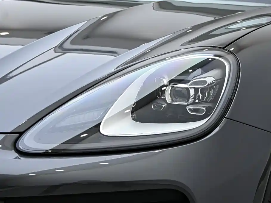 Porsche Cayenne New Energy 2023 Cayenne E-Hybrid 2.0T фото 10