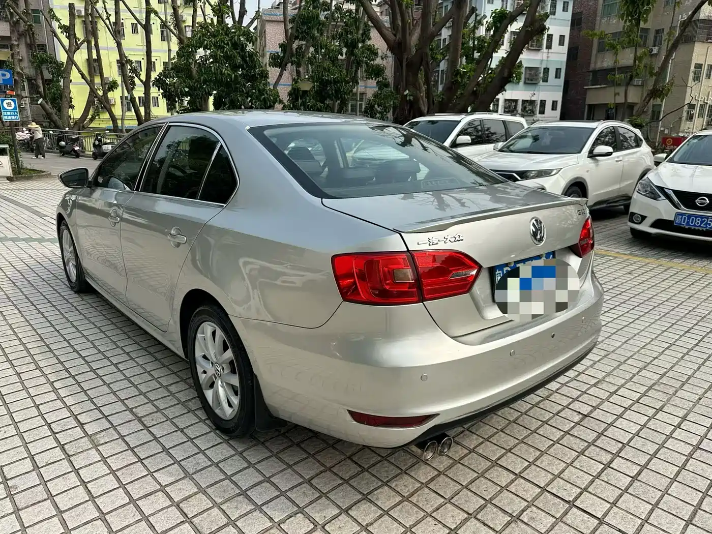Volkswagen Sagitar 2012 1.6L Automatic Comfort Type фото 6