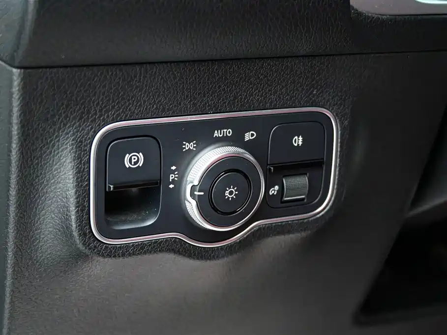 Mercedes-Benz GLB AMG 2023 Model AMG GLB 35 4MATIC фото 25