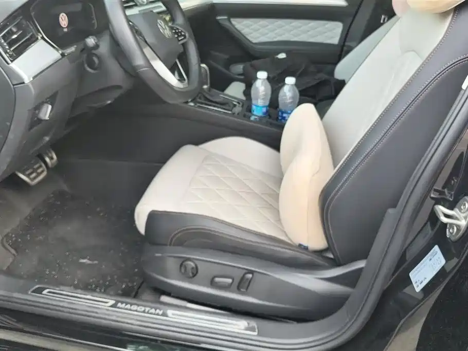 Volkswagen Magotan 2025 Popular Edition 330TSI DSG Luxury фото 9