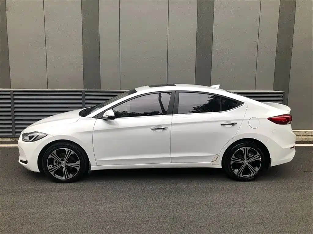 Hyundai Elantra 2019 1.4T Dual-clutch XuanDong·Vitality Type фото 12
