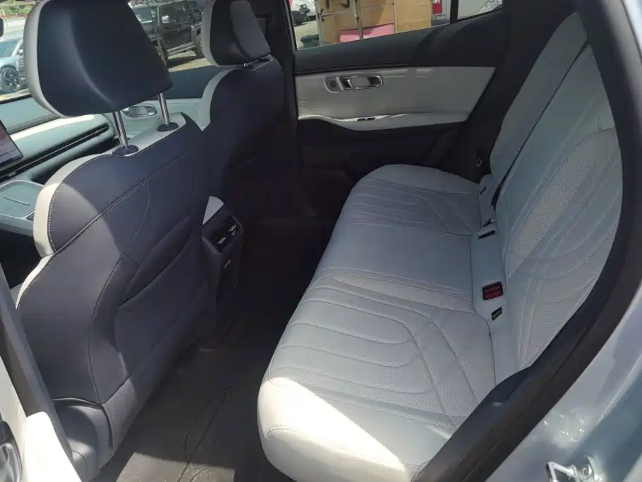 Geely Galaxy Galaxy Starship 7 EM-i 2025 2025 Model 120km Explorer+ Edition